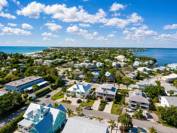 Palm Harbor, Florida: A Complete Community Guide for Homebuyers,Hunt Brothers Realty