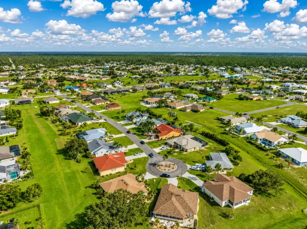 Burnt Store Meadows: Spacious Homes in a Peaceful Punta Gorda Setting