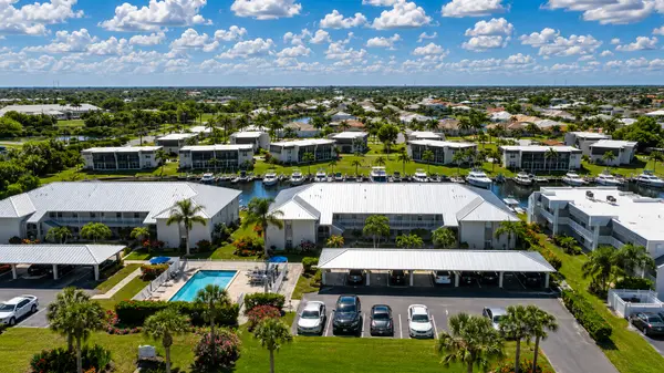 Harbor Point: Coastal Condo Living with Water Views in Punta Gorda,Hunt Brothers Realty