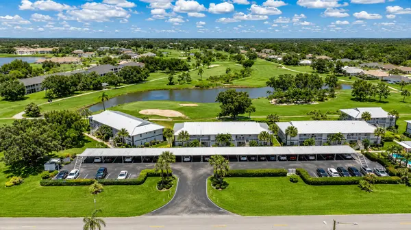 Fairway Villas: Relaxed Villa Living Along the Fairways
