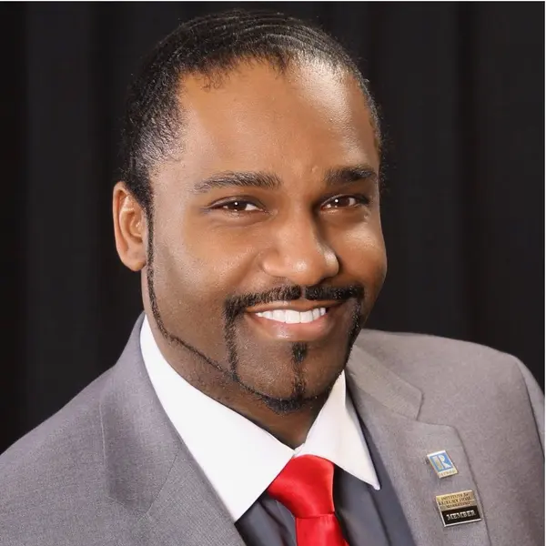 DuShawn Robinson