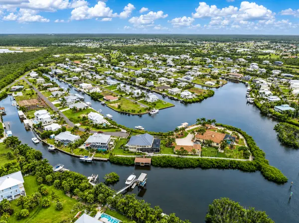 Pirate Harbor: Canal-Front Homes and Boating Near Charlotte Harbor,Hunt Brothers Realty