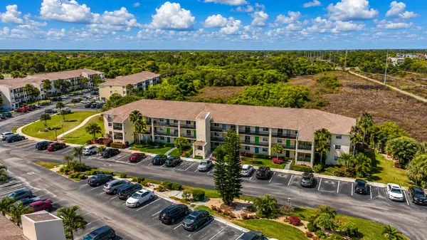 Newport: Relaxed Condo Living in the Punta Gorda Area