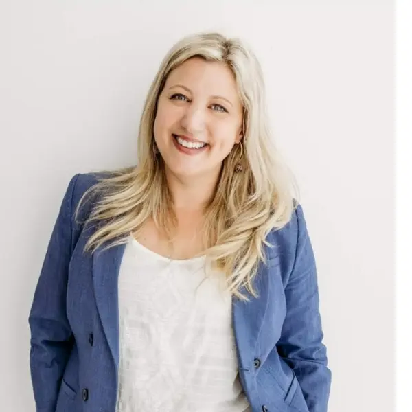 Amanda Cox Zuppan