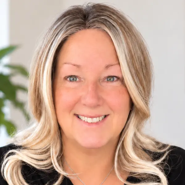 Amy L Schneider