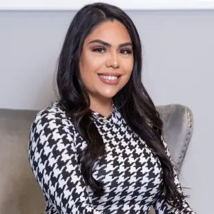 Elizabeth Mendoza Roman
