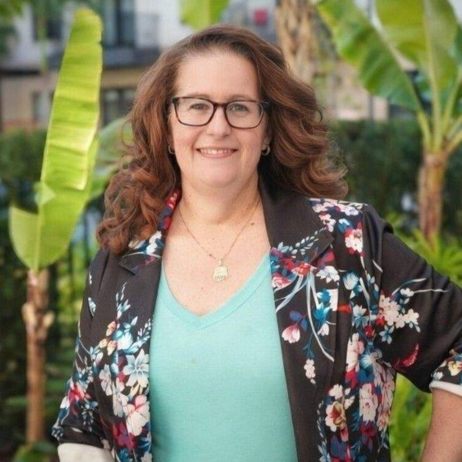 Christina L Botto