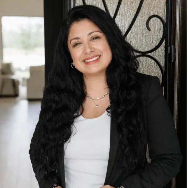 Silvana Rosero, The REALtor