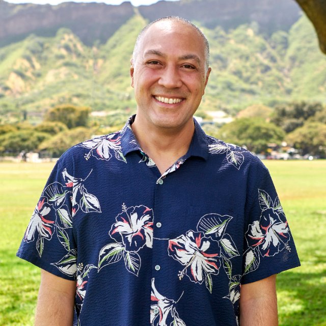 Mike DeMello (R)