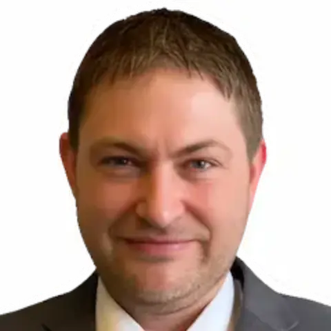 Darin Kuvaas