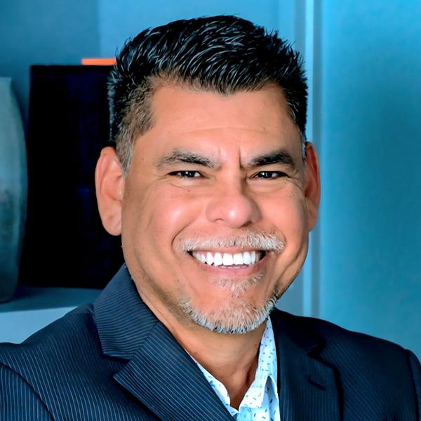 Ro Castillo