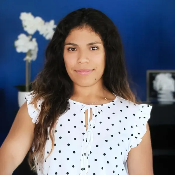Lirio "Lily" Escalera