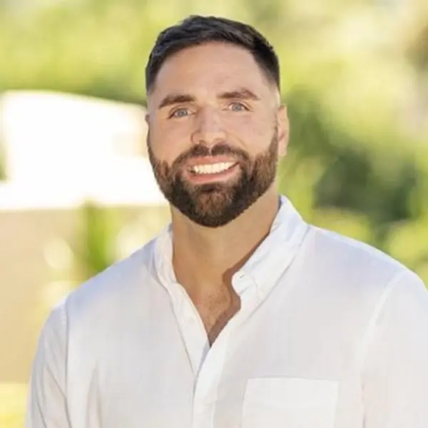 Travis Speck (R) B