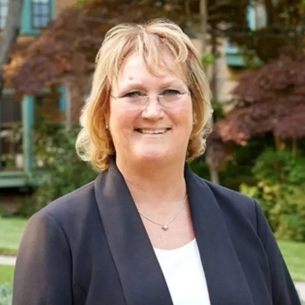 Mary Ellen Wisneski
