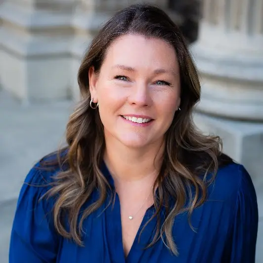 Christine Akin