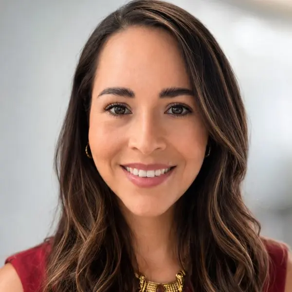 Luz Ramos Flores