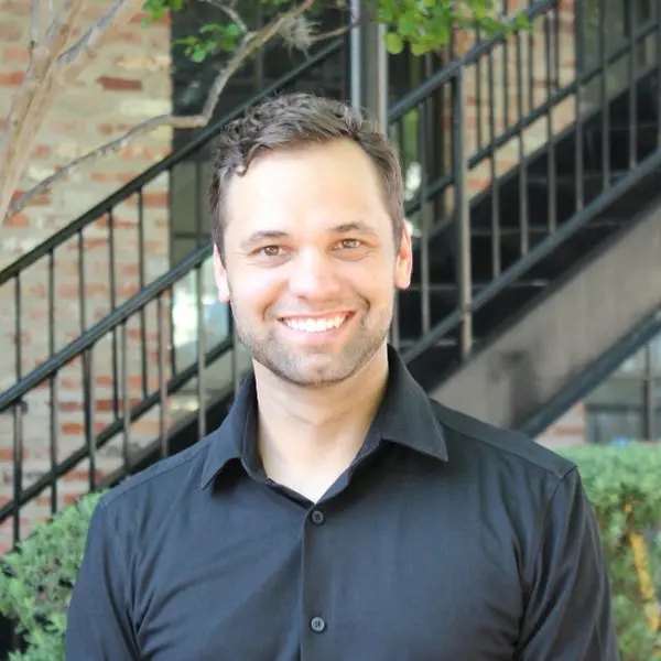 Edward Burza