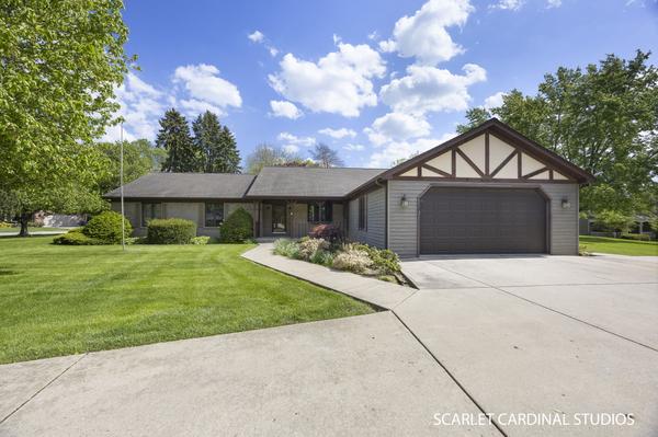 5S440 Beau Bien Blvd Naperville
First time on the market
Solid, well-maintained ranch in Naperville. Over 2,300 sqft + a full second living space in the basement (with its own entrance 👀). Unincorporated. No HOA.
And that’s not even the best part…
✨ Bonus: an additional buildable lot next door to keep or sell
👉 Check out all the details here: https://www.hillmansellshomes.net/d8rdd5g2