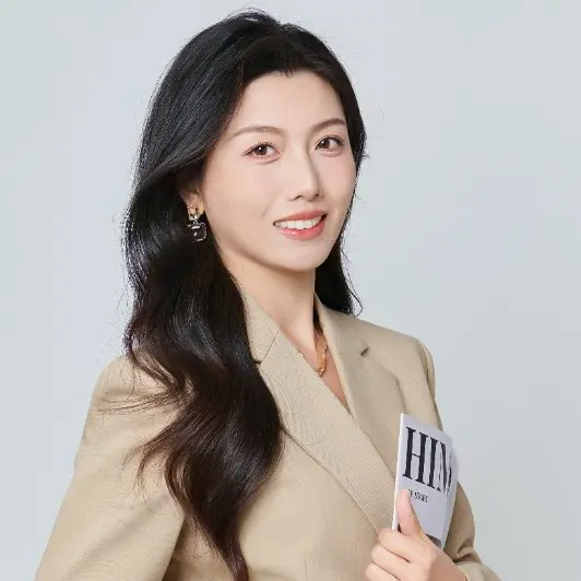 Cristina Huang
