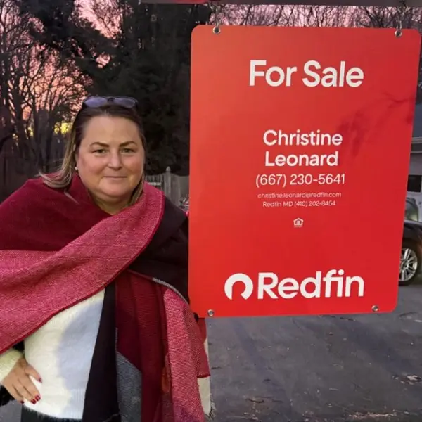 Christine Leonard
