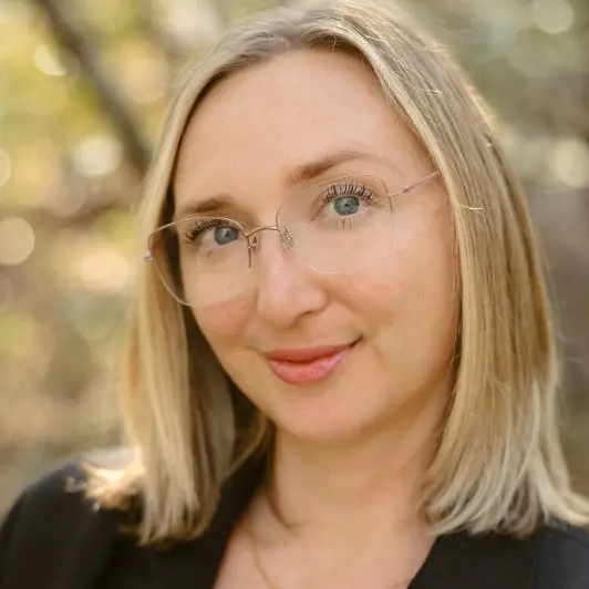 Holly Barrett