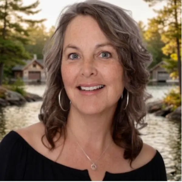 Lisa Selvage
