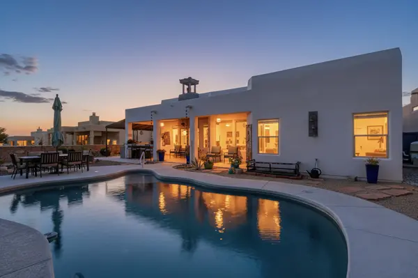 💖 Awesome Southwestern Pool home in Las Cruces!  🎈Just Listed Open House 10am - 1pm Saturday 27 June🎈  Best indoor and outdoor living spaces.  4bed/3.5bath/split plan. $579k. Featured at https://lascruceshometeam.com/ -Carl Krause & Ronnie Gomez | REAL Broker | 575-495-2244

