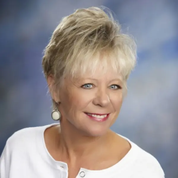 Pam Estes