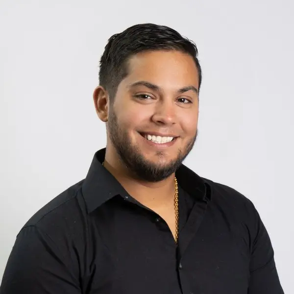 Savian Fernandez