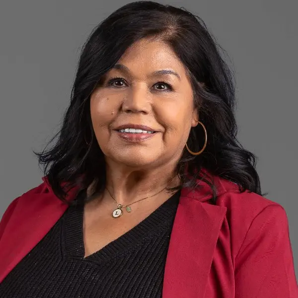 Linda Banales