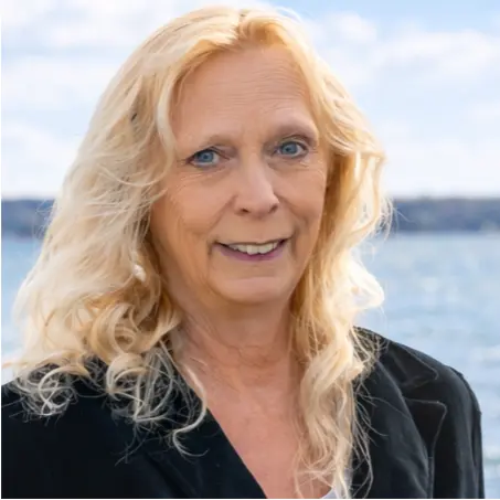 Darlene Norris