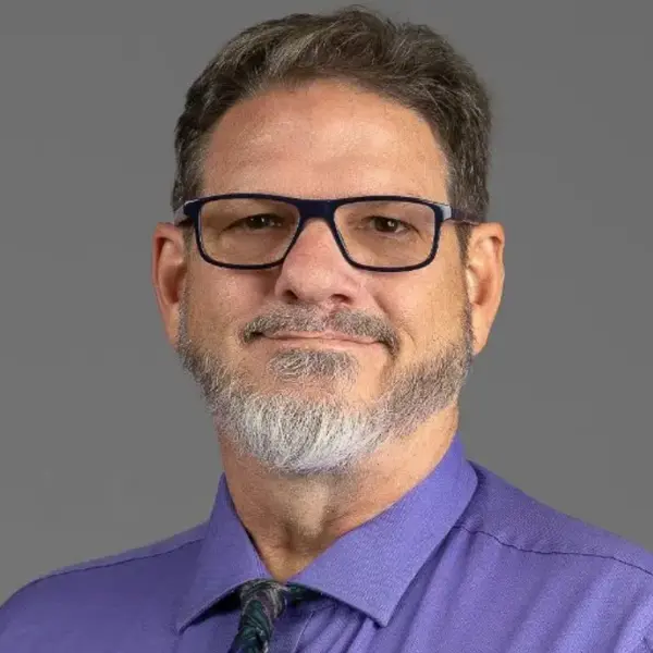 Daryl R Christensen