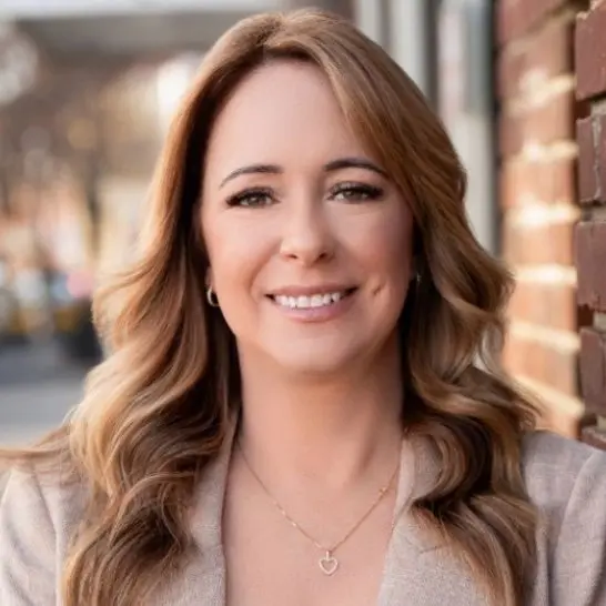 Jennifer Finter