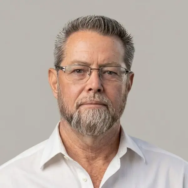Lowell Caro