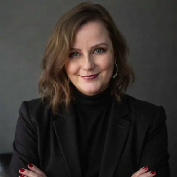 Roxanne Redar