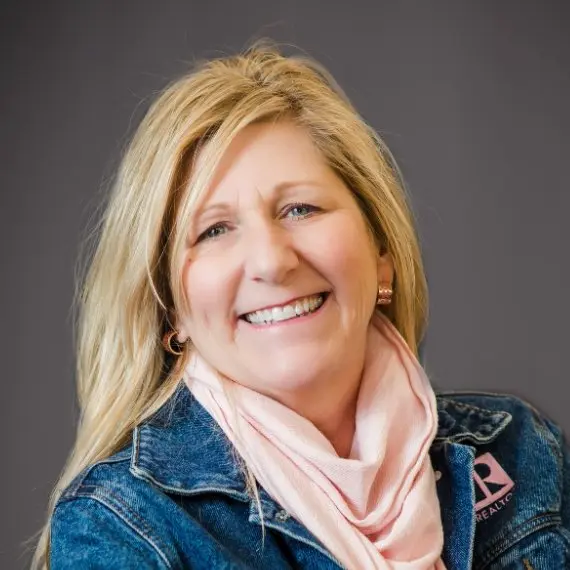 Annette McIntyre