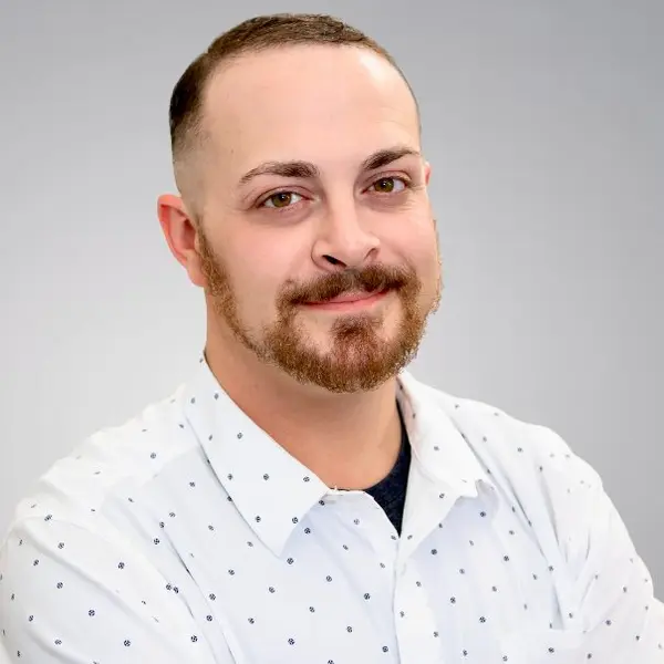 Dustin Snyder