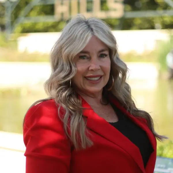Kelly Hughes