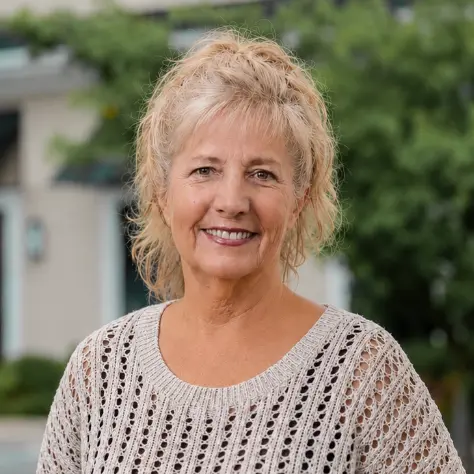 Julie Slayton