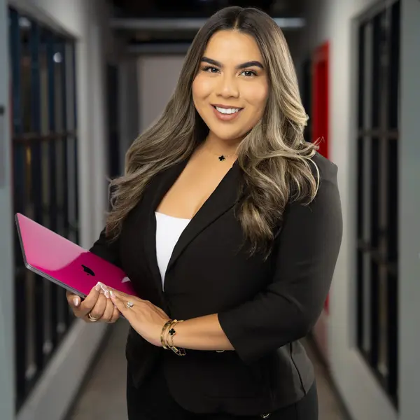 Kimberly Espinoza
