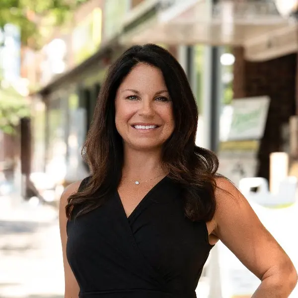 Jennifer Buckles