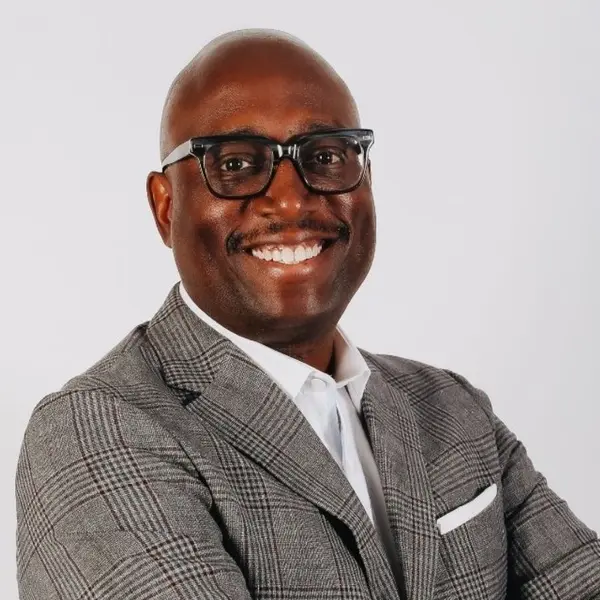 Howard Veal