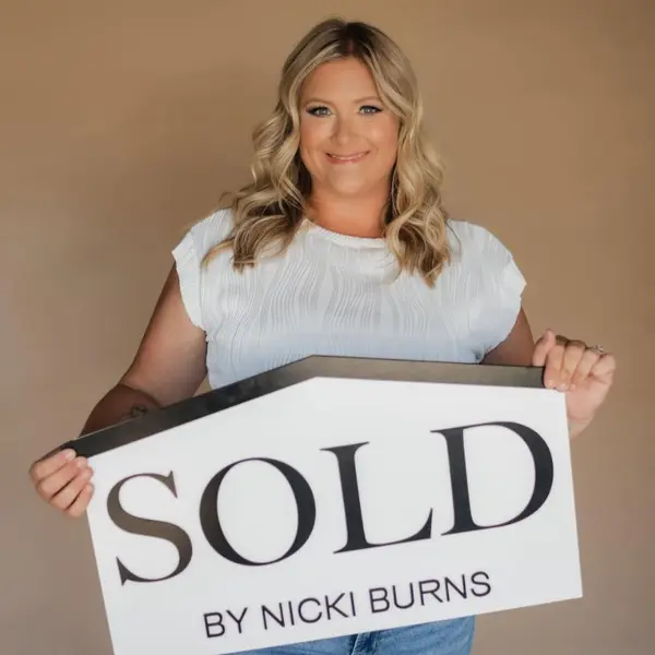 Nicki Burns