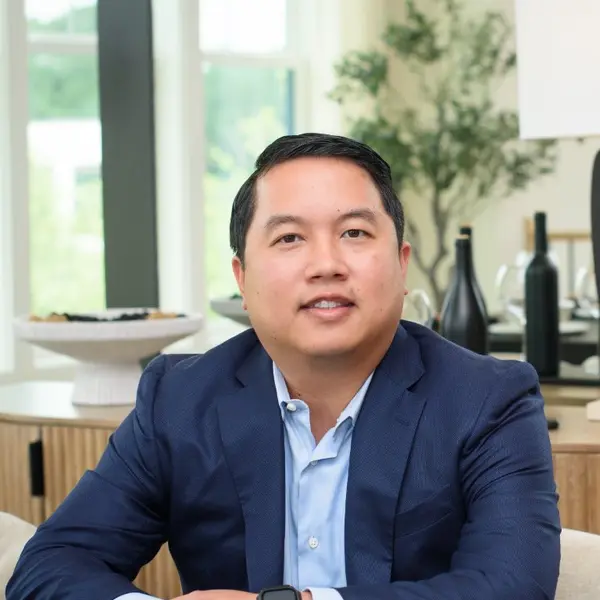 Leon Chen
