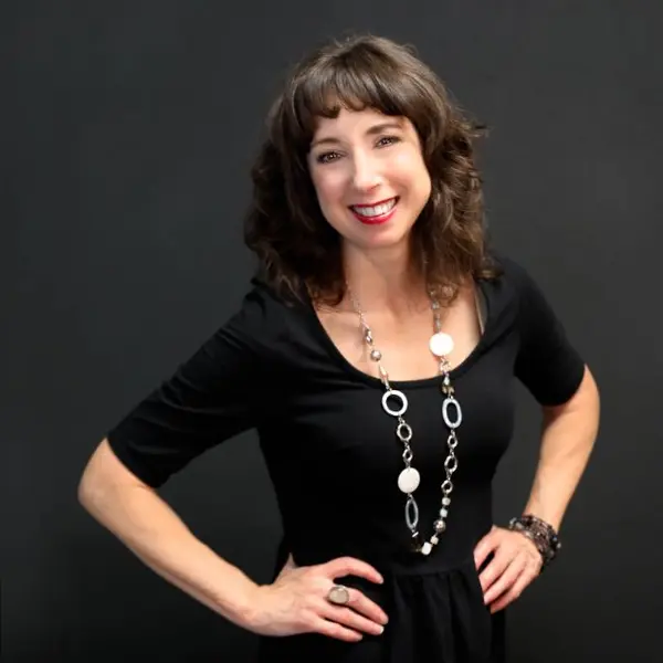 Tina Lynch