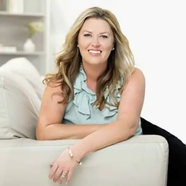Shelby Tompkins