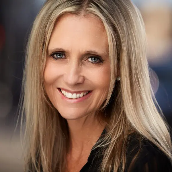 Laura Davis