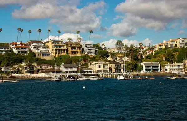 feature image of Sellers Are Cutting Prices. In Orange County, Watch Which Ones.