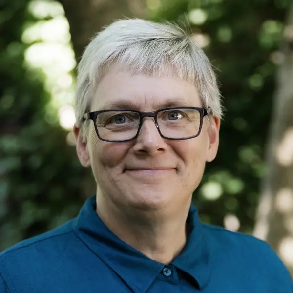 Beth Larsen
