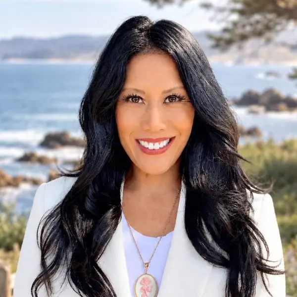 Kimberly Flores
